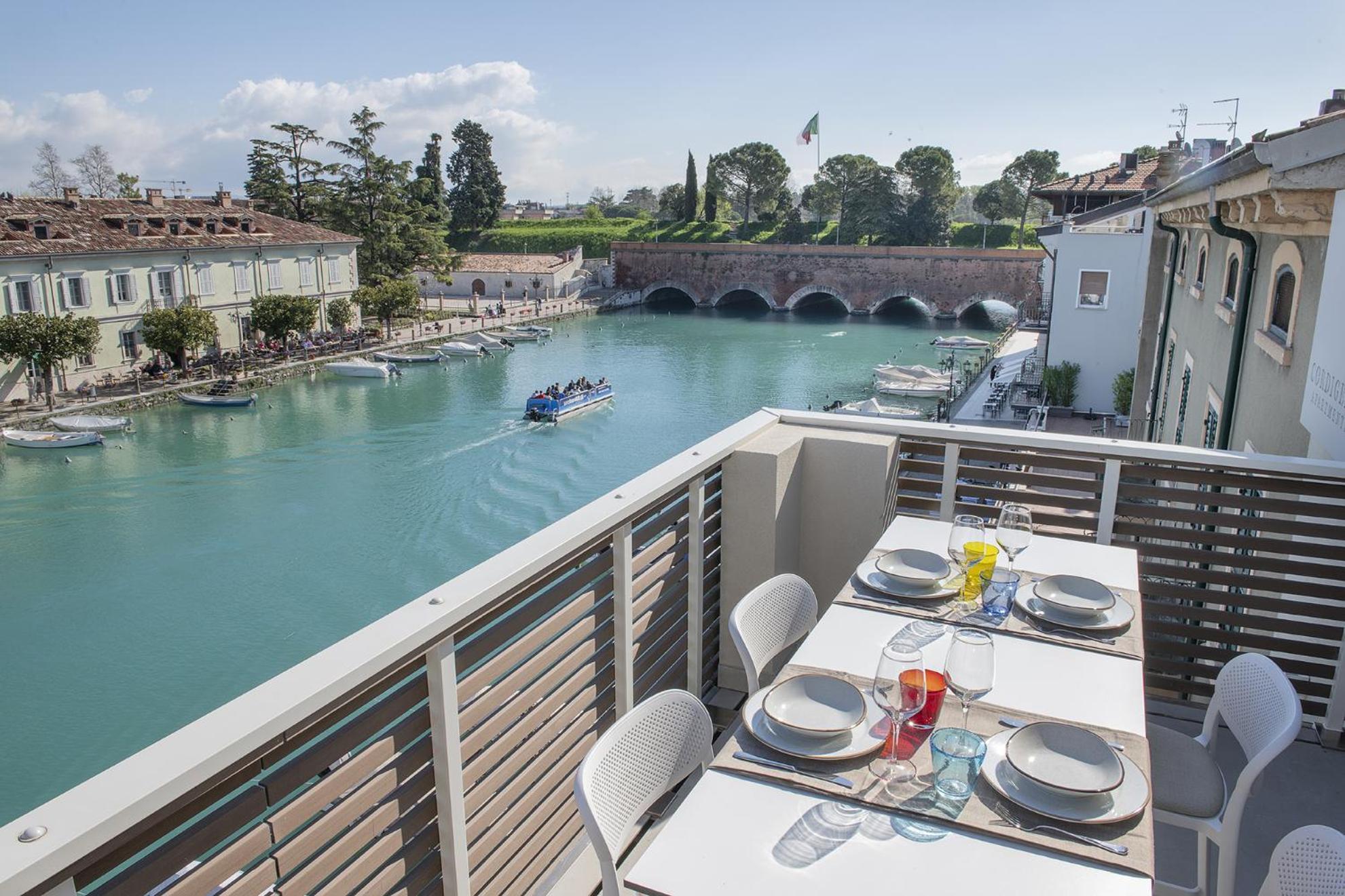 Palazzo Cordigero - Apartments Peschiera del Garda Exteriér fotografie